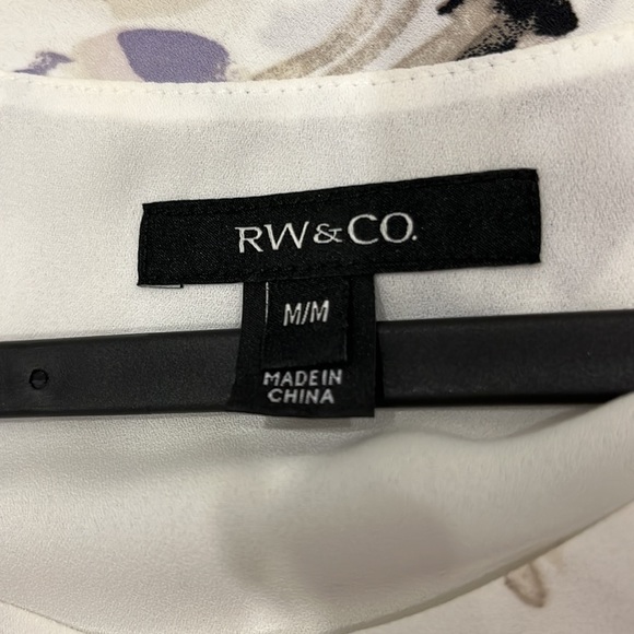 RW&CO blouse - Picture 3 of 3